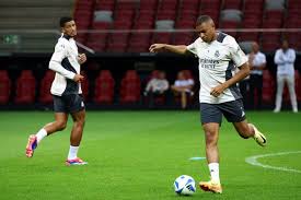 更体现了狼 更体现了狼